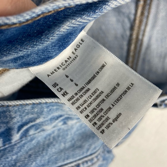 American Eagle Acid Wash Distressed Jean Mom Short - Picture 5 of 6